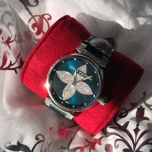 🚫Reserved🚫💯 Authentic Louis Vuitton Watch